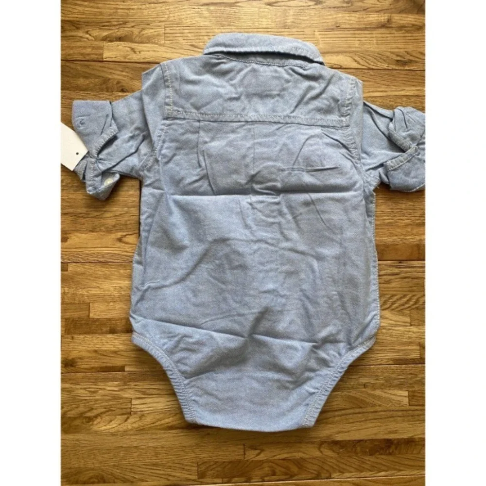 NWT -Oshkosh B'gosh Bodysuit 12 Mo Light Denim